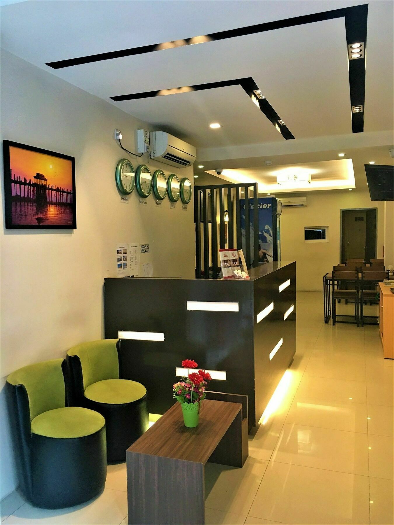The Vibe Inn Янгон Екстер'єр фото