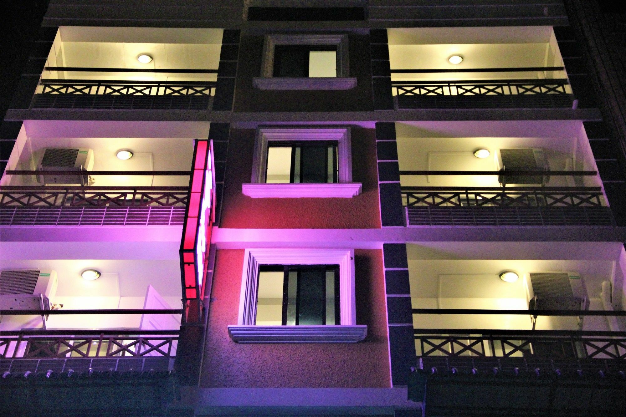 The Vibe Inn Янгон Екстер'єр фото